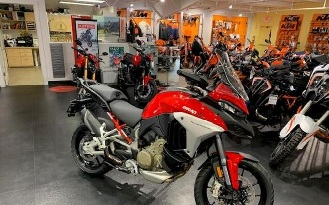 2023 Ducati Multistrada V4 S Travel & Radar - Red