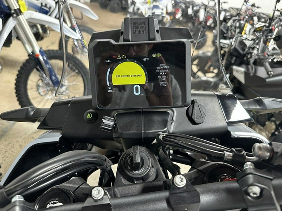 2025 Husqvarna Norden 901