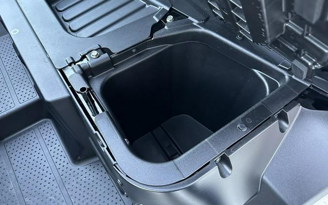 2025 Honda Pioneer 1000-5 Deluxe