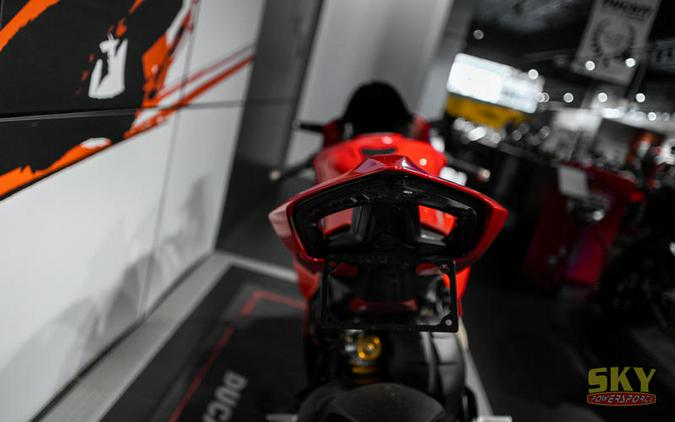 2022 Ducati Panigale V4 S Ducati Red