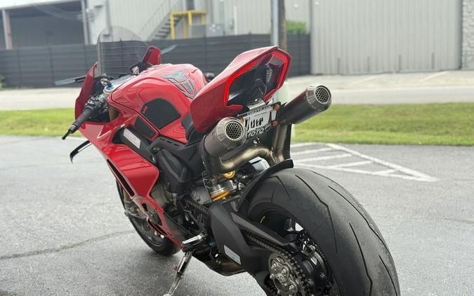 2023 Ducati Panigale V4 S Ducati Red - 05339C