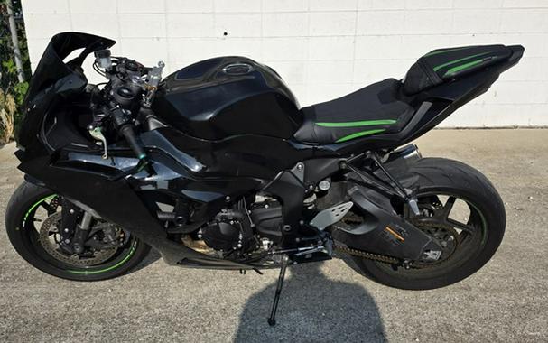 2025 Kawasaki NINJA ZX-6R