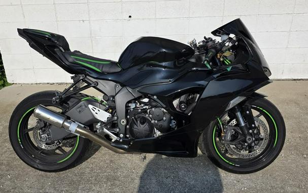 2025 Kawasaki NINJA ZX-6R