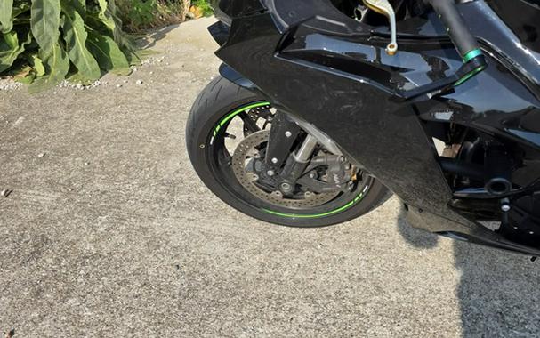2025 Kawasaki NINJA ZX-6R