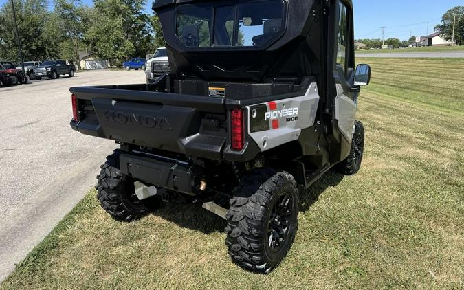 2022 Honda® Pioneer 1000 Deluxe