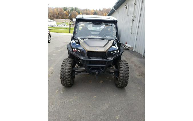 2022 Polaris Industries GENERAL XP 1000 Deluxe Black Crystal