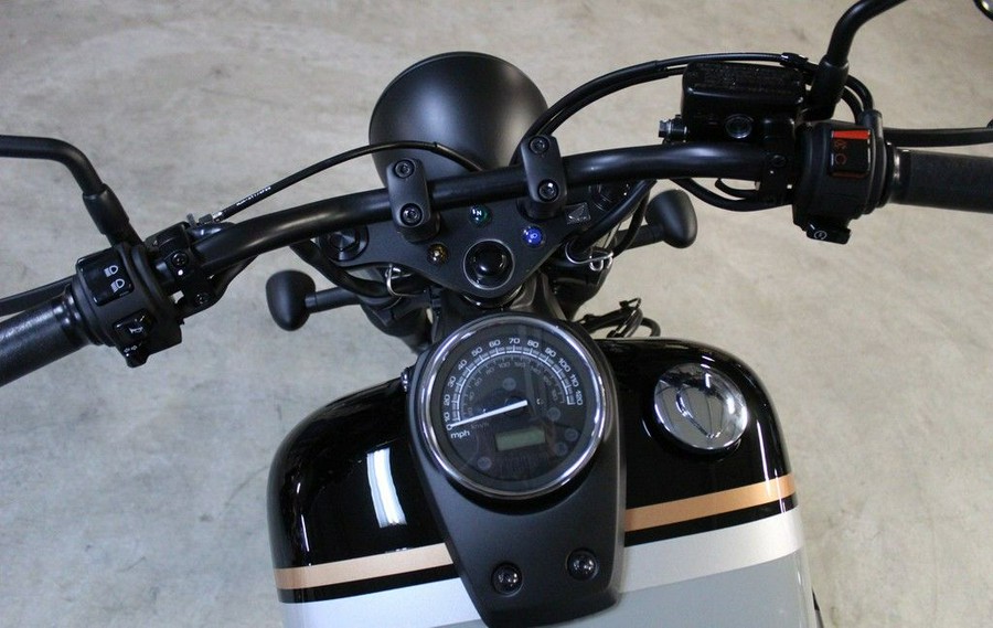 2025 Honda Shadow® Phantom ABS