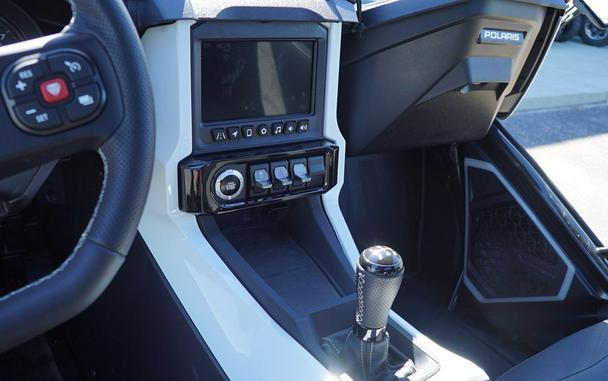 2026 Polaris Slingshot® R Manual