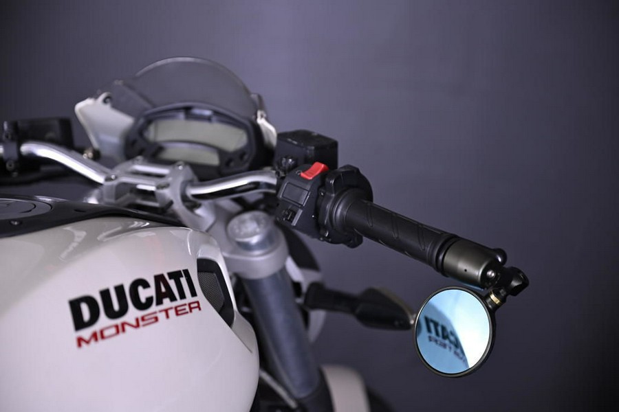 2009 Ducati Monster 696