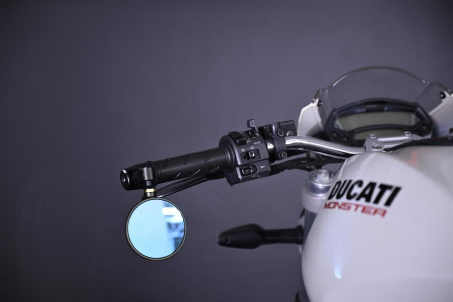 2009 Ducati Monster 696