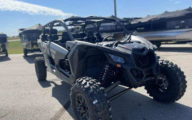 2022 Can-Am® Maverick X3 MAX RS Turbo RR Desert Tan & Carbon Black