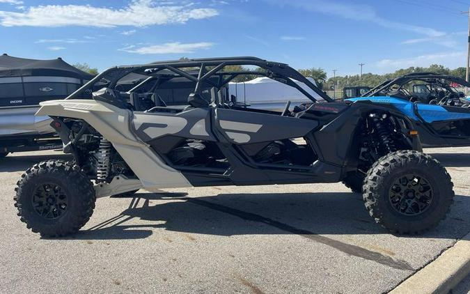 2022 Can-Am® Maverick X3 MAX RS Turbo RR Desert Tan & Carbon Black