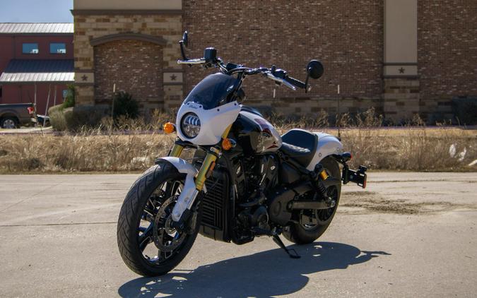 2025 Indian Motorcycle® 101 Scout® Ghost White Metallic with Graphics