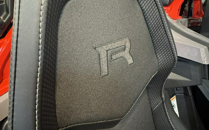 2026 Polaris Slingshot® R Manual