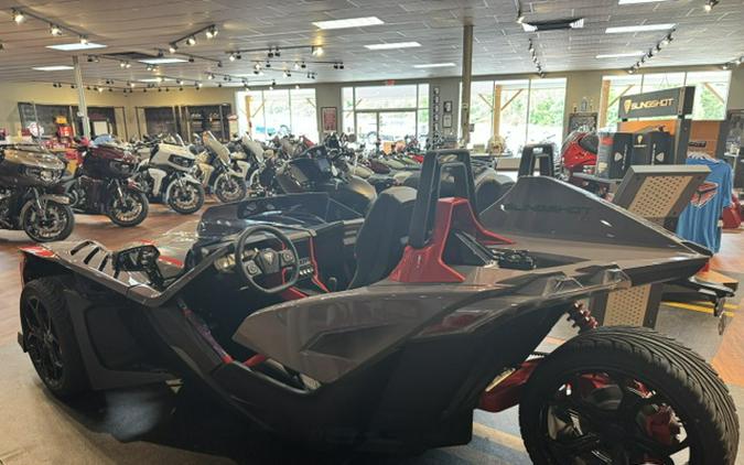2026 Polaris Slingshot® R Manual