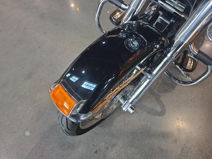 Harley-Davidson® Heritage Softail® Classic 2012