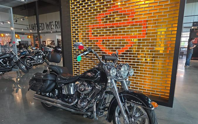 Harley-Davidson® Heritage Softail® Classic 2012