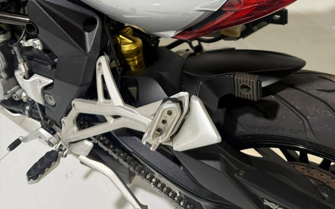 2015 MV Agusta Stradale 800