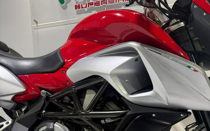 2015 MV Agusta Stradale 800