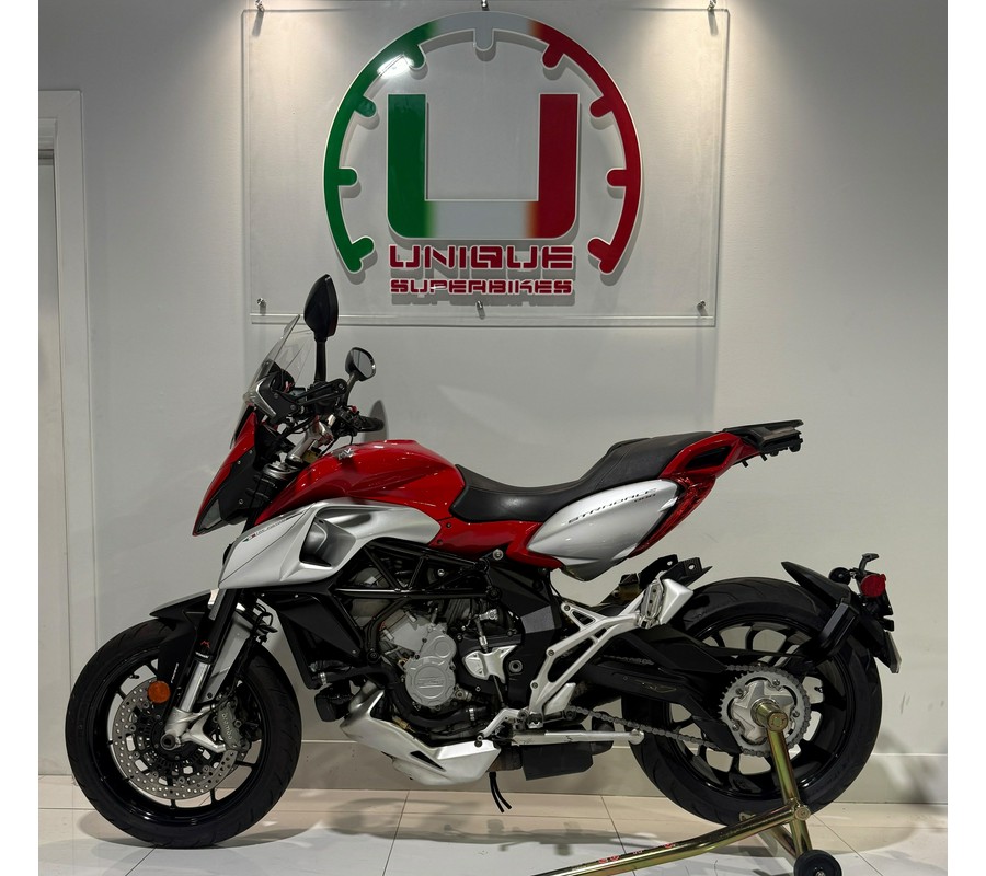 2015 MV Agusta Stradale 800
