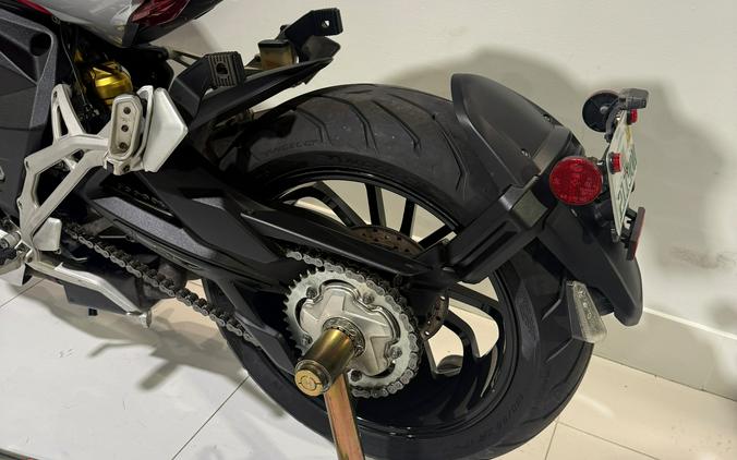 2015 MV Agusta Stradale 800