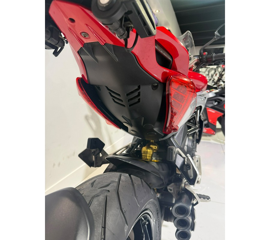 2015 MV Agusta Stradale 800