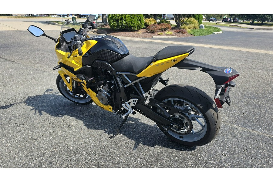 2024 GSX-8R - Suzuki