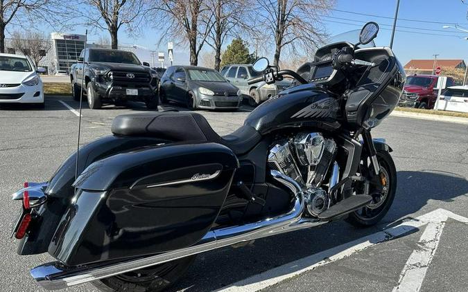 2023 Indian Motorcycle® Challenger® Black Metallic