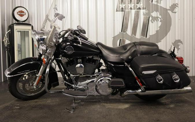 2009 Harley-Davidson® FLHRC - Road King® Classic