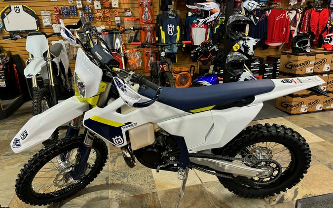 2025 Husqvarna TE 300