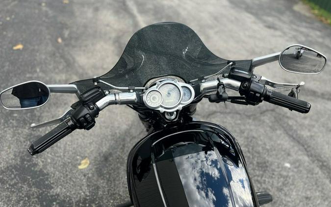 2014 Harley-Davidson V-Rod VRSCF - Muscle