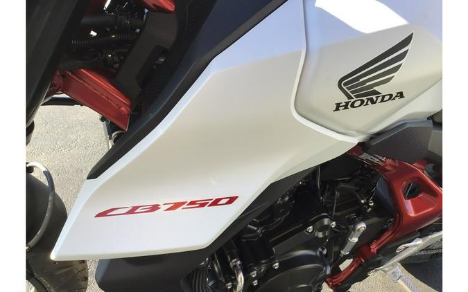 2025 CB750 Hornet Base - Honda