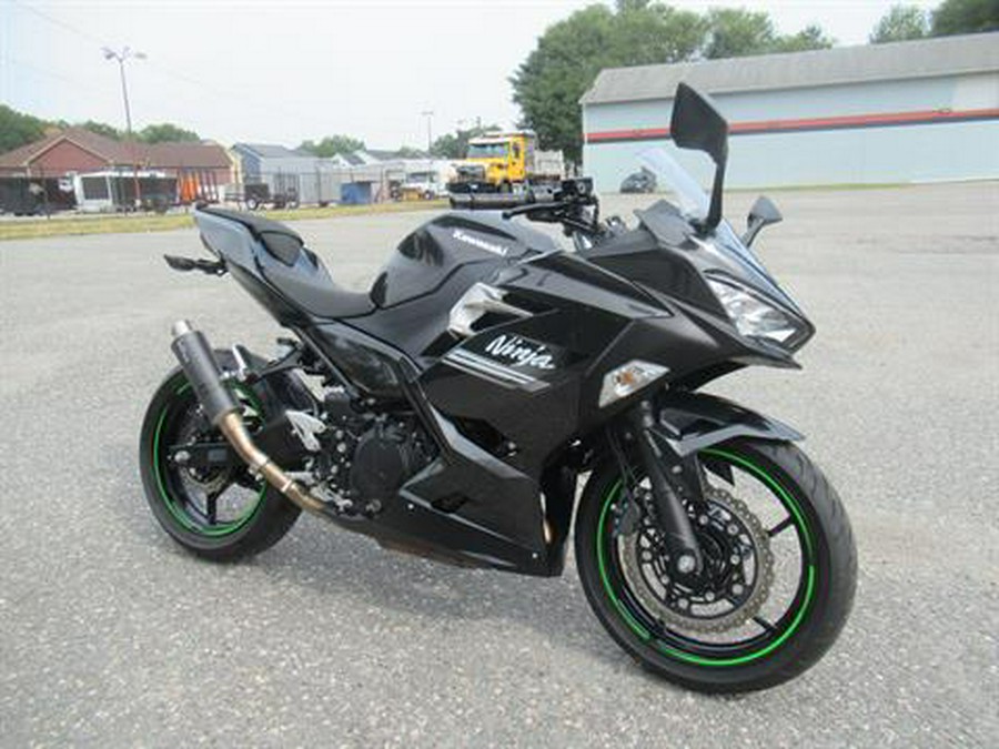 2022 Kawasaki Ninja 400 ABS