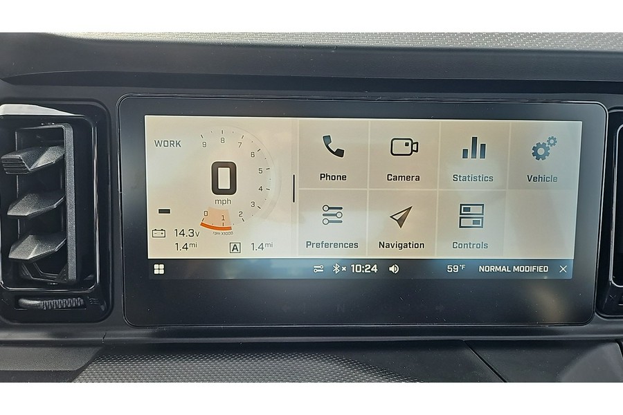 2026 Can-Am DEFENDER XT CAB HD11