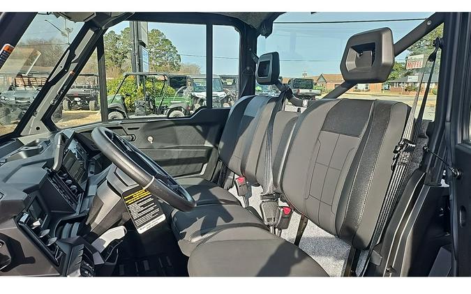 2026 Can-Am DEFENDER XT CAB HD11