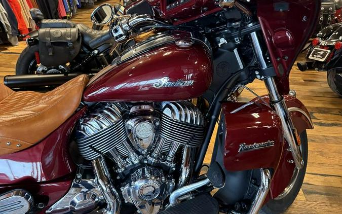2020 Indian Motorcycle® Roadmaster® Burgundy Metallic