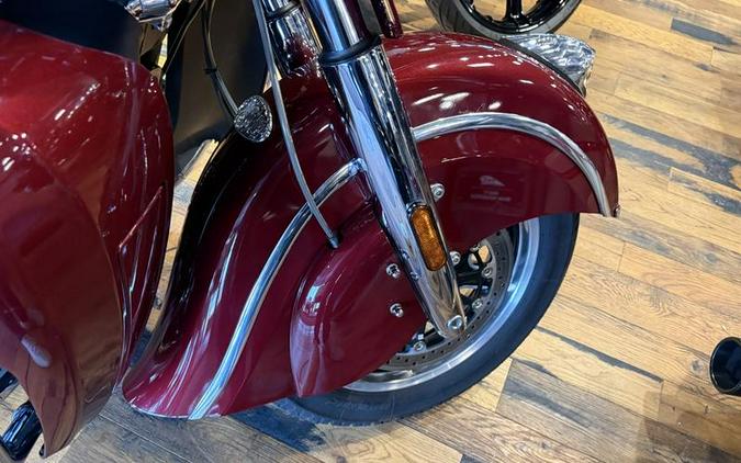 2020 Indian Motorcycle® Roadmaster® Burgundy Metallic