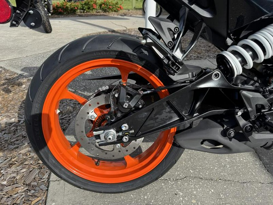 2024 KTM 250 Duke