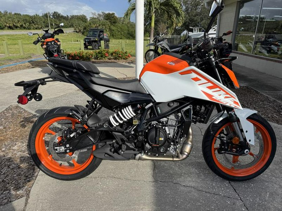2024 KTM 250 Duke