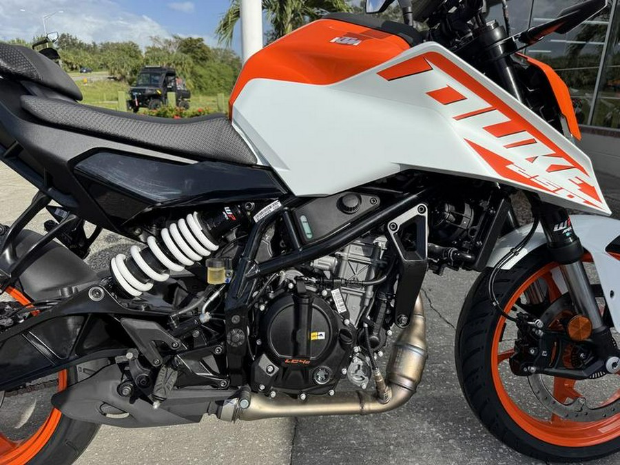 2024 KTM 250 Duke