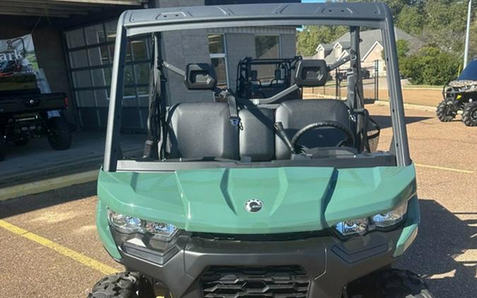 2025 Can-Am Defender HD9