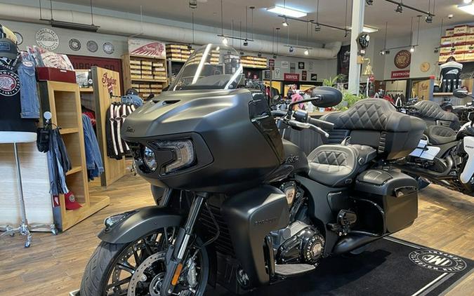 2026 Indian Pursuit Dark Horse 112 W/ Powerband Audio Black
