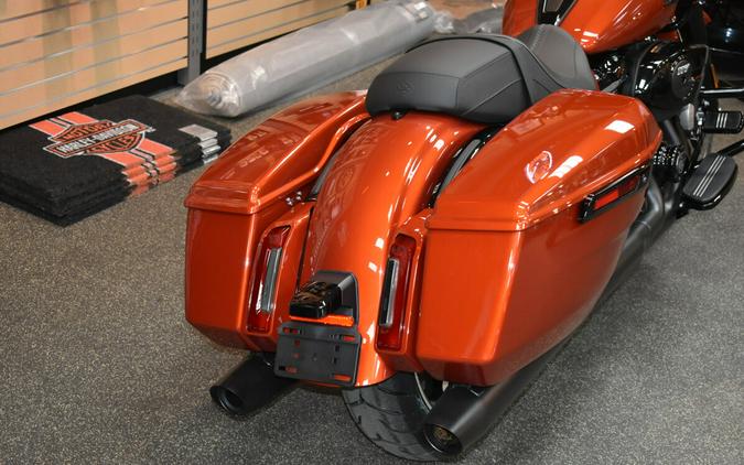 FLTRX 2024 Road Glide®