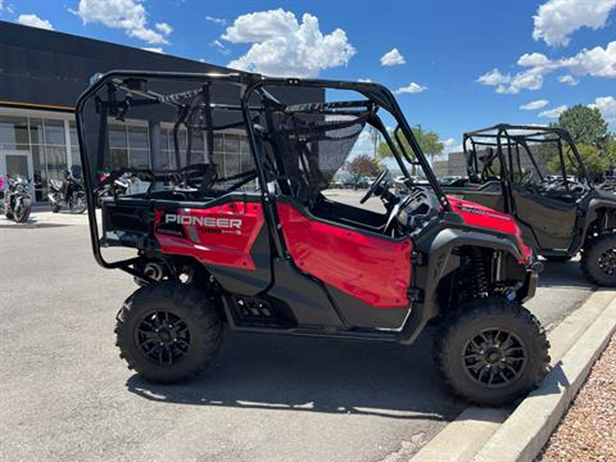 2024 Honda Pioneer 1000-5 Deluxe