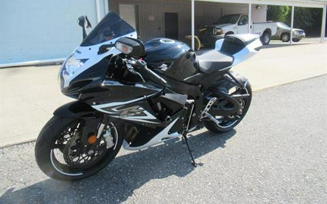 2014 Suzuki GSX-R600™