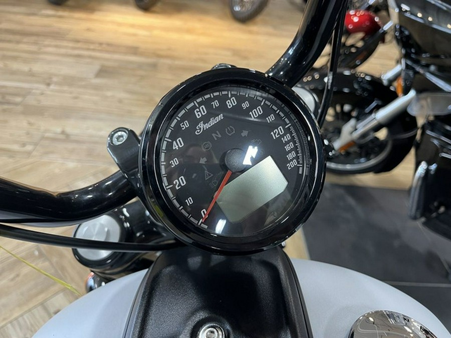 2024 Indian Chief Bobber ABS Ghost White Metallic Smoke