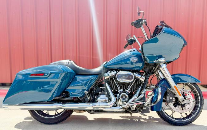 2021 Harley-Davidson® Road Glide® Special FLTRXS Billiard Blue