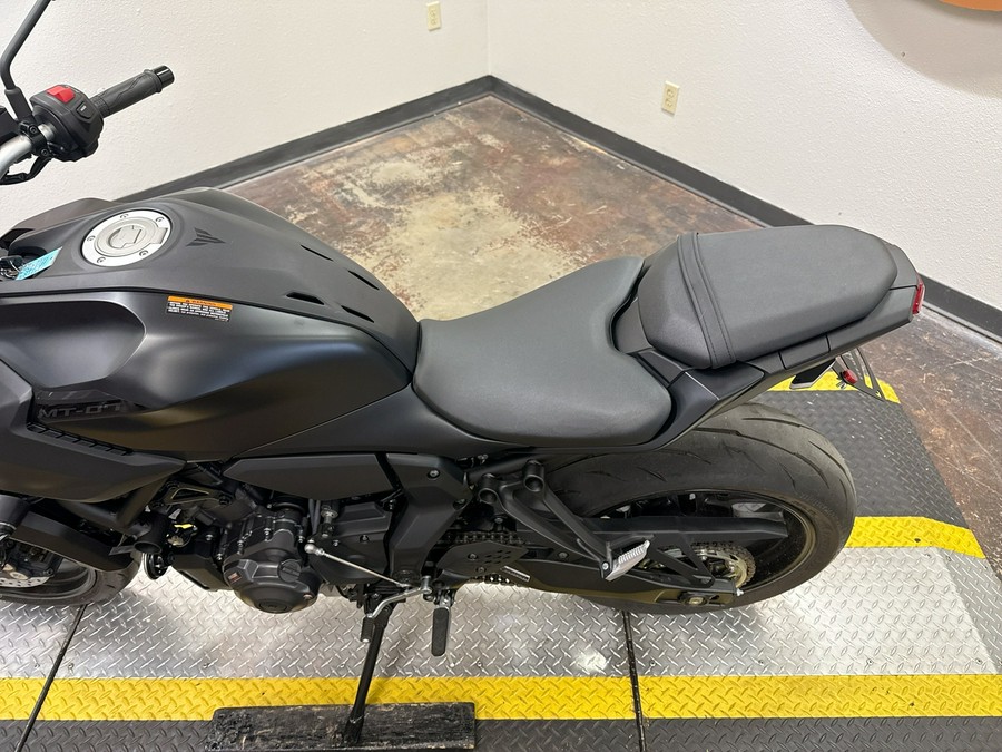 2025 YAMAHA MT 07