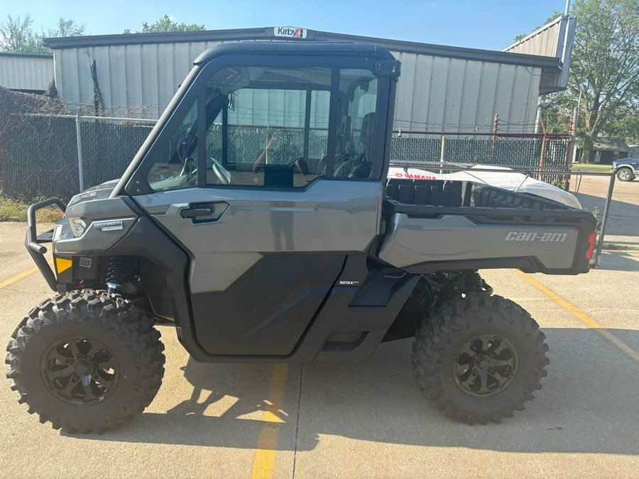 2024 Can-Am™ Defender Limited HD10