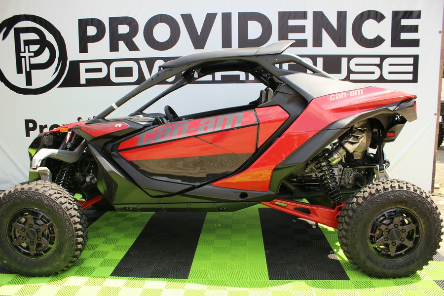 2024 Can-Am™ Maverick R X